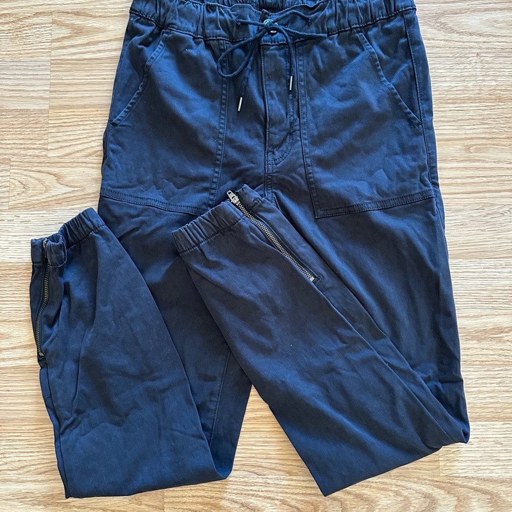 American Eagle Outfitters Black Joggers with Elastic Waistband